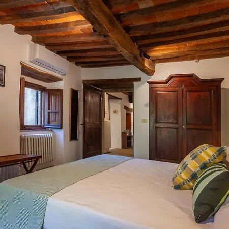 Corvino By Mmega * Casella (Umbria)